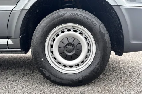 DF75TYP Volkswagen Crafter CR35 Panel van Commerce Plus LWB 177 PS 2.0 TDI 8sp Auto - MY25/LED's/Camer Thumbnail #10