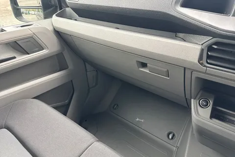 DF75TYP Volkswagen Crafter CR35 Panel van Commerce Plus LWB 177 PS 2.0 TDI 8sp Auto - MY25/LED's/Camer Thumbnail #20