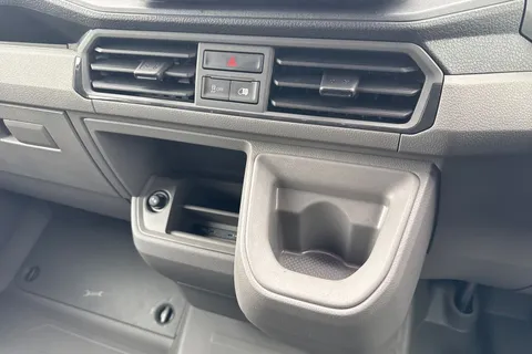 DF75TYP Volkswagen Crafter CR35 Panel van Commerce Plus LWB 177 PS 2.0 TDI 8sp Auto - MY25/LED's/Camer Thumbnail #23