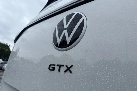 DF75PCZ Volkswagen ID. Buzz GTX SWB 340 PS 79 kWh Pro Electric Automatic - Heat Pump Thumbnail #32