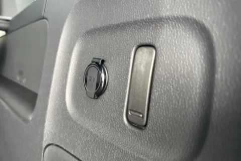 DF75PCZ Volkswagen ID. Buzz GTX SWB 340 PS 79 kWh Pro Electric Automatic - Heat Pump Thumbnail #35