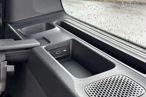 DF75PCZ Volkswagen ID. Buzz GTX SWB 340 PS 79 kWh Pro Electric Automatic - Heat Pump Thumbnail #36