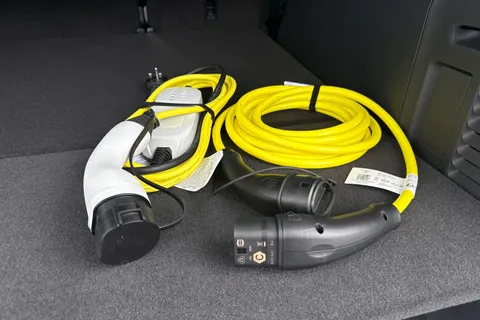 DF75PCZ Volkswagen ID. Buzz GTX SWB 340 PS 79 kWh Pro Electric Automatic - Heat Pump Thumbnail #37