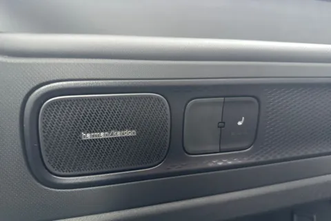 DF75PCZ Volkswagen ID. Buzz GTX SWB 340 PS 79 kWh Pro Electric Automatic - Heat Pump Thumbnail #39