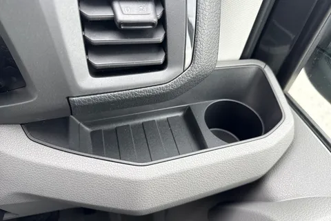 DF75TYP Volkswagen Crafter CR35 Panel van Commerce Plus LWB 177 PS 2.0 TDI 8sp Auto - MY25/LED's/Camer Thumbnail #42