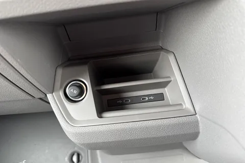 DF75TYP Volkswagen Crafter CR35 Panel van Commerce Plus LWB 177 PS 2.0 TDI 8sp Auto - MY25/LED's/Camer Thumbnail #46