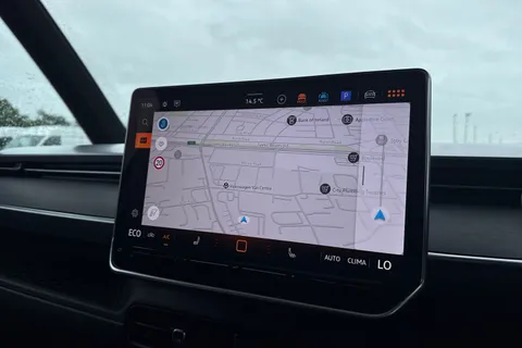 DF75PCZ Volkswagen ID. Buzz GTX SWB 340 PS 79 kWh Pro Electric Automatic - Heat Pump Thumbnail #53