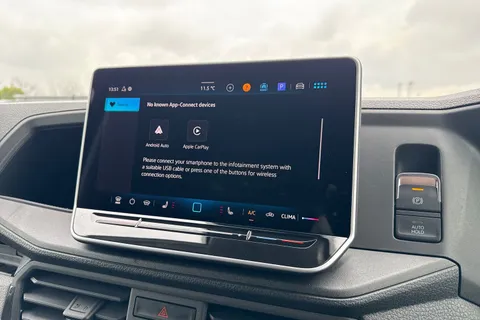 DF75TYP Volkswagen Crafter CR35 Panel van Commerce Plus LWB 177 PS 2.0 TDI 8sp Auto - MY25/LED's/Camer Thumbnail #58