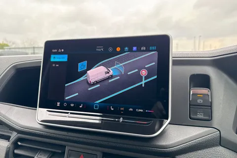 DF75TYP Volkswagen Crafter CR35 Panel van Commerce Plus LWB 177 PS 2.0 TDI 8sp Auto - MY25/LED's/Camer Thumbnail #61