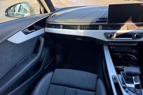 YB73VSN Audi A4 Avant Avant S line 40 TFSI  204 PS S tronic Thumbnail #21