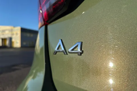 YB73VSN Audi A4 Avant Avant S line 40 TFSI  204 PS S tronic Thumbnail #37