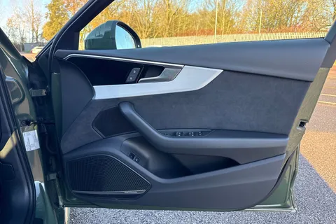 YB73VSN Audi A4 Avant Avant S line 40 TFSI  204 PS S tronic Thumbnail #47