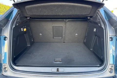 DG22OFJ PEUGEOT 3008 1.6 13.2kWh Allure Premium e-EAT Euro 6 (s/s) 5dr Thumbnail #8