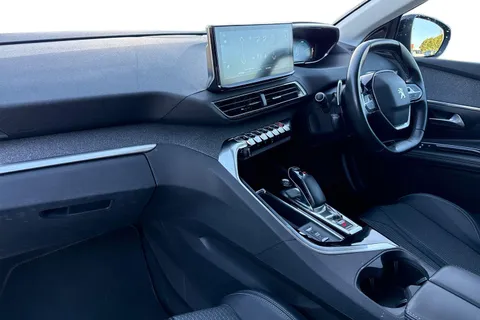 DG22OFJ PEUGEOT 3008 1.6 13.2kWh Allure Premium e-EAT Euro 6 (s/s) 5dr Thumbnail #16