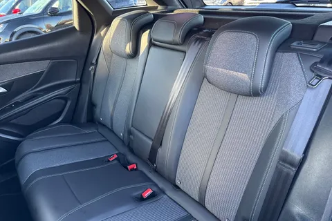 DG22OFJ PEUGEOT 3008 1.6 13.2kWh Allure Premium e-EAT Euro 6 (s/s) 5dr Thumbnail #20