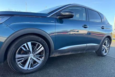 DG22OFJ PEUGEOT 3008 1.6 13.2kWh Allure Premium e-EAT Euro 6 (s/s) 5dr Thumbnail #30