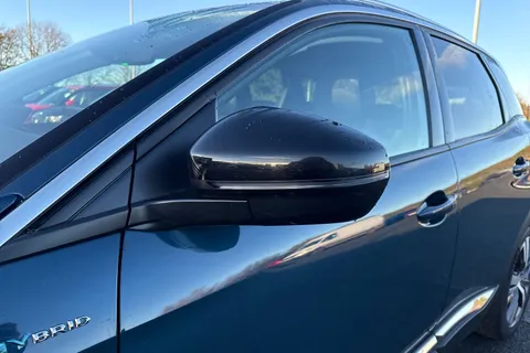 DG22OFJ PEUGEOT 3008 1.6 13.2kWh Allure Premium e-EAT Euro 6 (s/s) 5dr Thumbnail #31