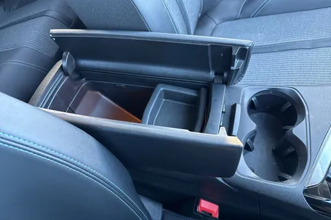 DG22OFJ PEUGEOT 3008 1.6 13.2kWh Allure Premium e-EAT Euro 6 (s/s) 5dr Thumbnail #62