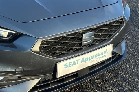 26 of 40 for SEAT Leon 1.4 eHybrid 12.8kWh FR DSG Euro 6 (s/s) 5dr