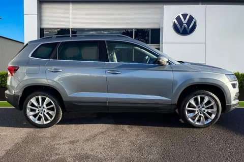 DG68UKJ Škoda Karoq 1.6 TDI SE L DSG Euro 6 (s/s) 5dr Thumbnail #4