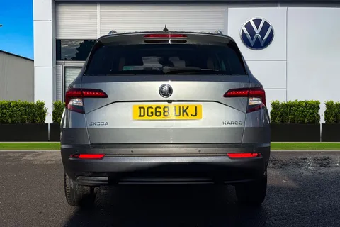 DG68UKJ Škoda Karoq 1.6 TDI SE L DSG Euro 6 (s/s) 5dr Thumbnail #5