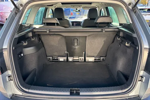 DG68UKJ Škoda Karoq 1.6 TDI SE L DSG Euro 6 (s/s) 5dr Thumbnail #7