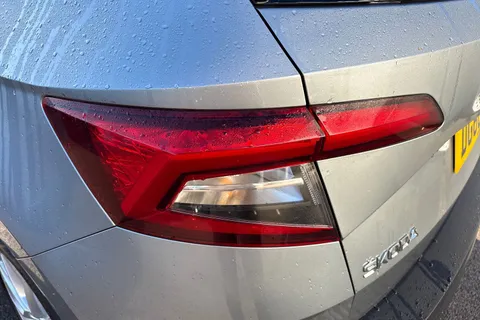 DG68UKJ Škoda Karoq 1.6 TDI SE L DSG Euro 6 (s/s) 5dr Thumbnail #25