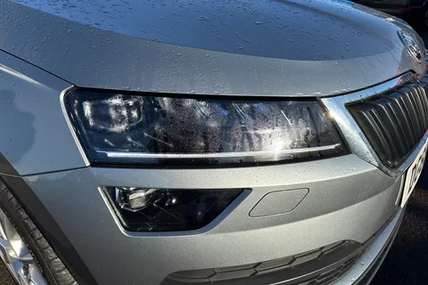 DG68UKJ Škoda Karoq 1.6 TDI SE L DSG Euro 6 (s/s) 5dr Thumbnail #30