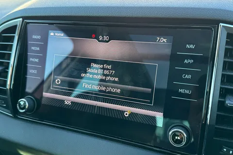 DG68UKJ Škoda Karoq 1.6 TDI SE L DSG Euro 6 (s/s) 5dr Thumbnail #51