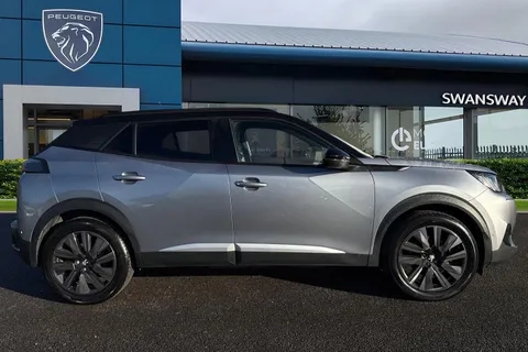 PK71BKY PEUGEOT e-2008 50kWh GT Premium Auto 5dr Thumbnail #4