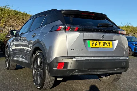 PK71BKY PEUGEOT e-2008 50kWh GT Premium Auto 5dr Thumbnail #9