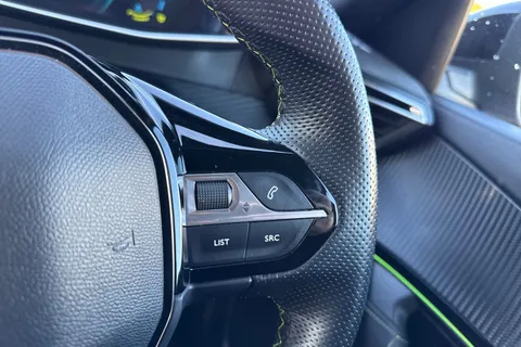 PK71BKY PEUGEOT e-2008 50kWh GT Premium Auto 5dr Thumbnail #40