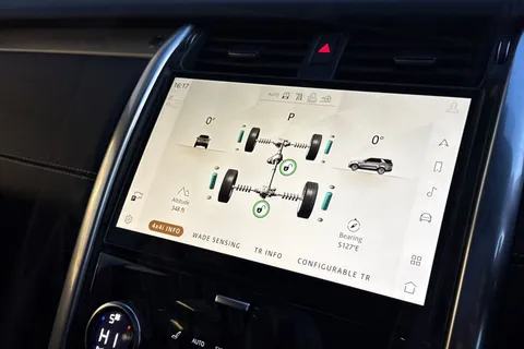 36 of 49 for Land Rover Discovery 3.0 D300 Dynamic SE 5dr
