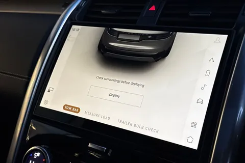 40 of 49 for Land Rover Discovery 3.0 D300 Dynamic SE 5dr