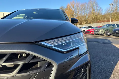 DE74MSV Audi A3 Black Edition 35 TFSI  150 PS S tronic Thumbnail #27