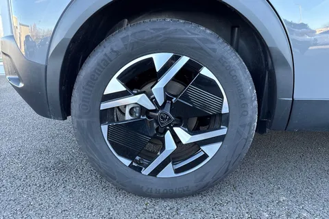 OV24NMK PEUGEOT e-2008 50kWh GT Auto 5dr (7kW Charger) Thumbnail #11