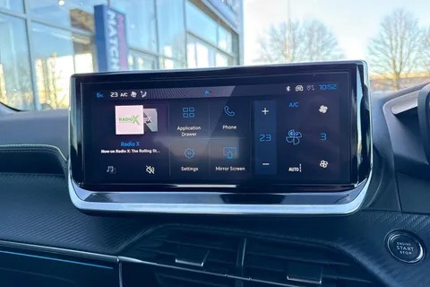 OV24NMK PEUGEOT e-2008 50kWh GT Auto 5dr (7kW Charger) Thumbnail #17