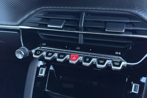 OV24NMK PEUGEOT e-2008 50kWh GT Auto 5dr (7kW Charger) Thumbnail #54