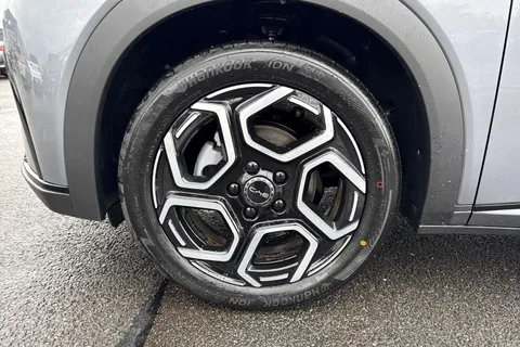 BYD Dolphin 60.48kWh Comfort Auto 5dr Thumbnail #24