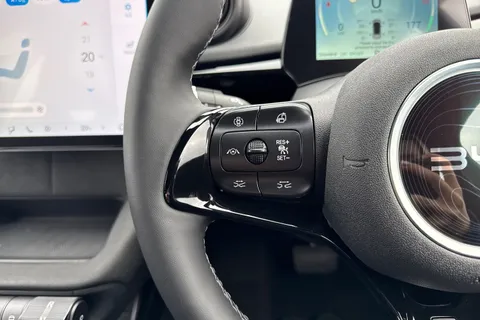 BYD Dolphin 60.48kWh Comfort Auto 5dr Thumbnail #39