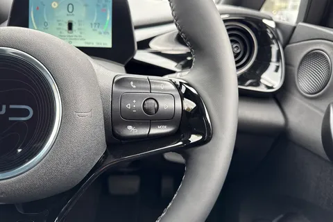 BYD Dolphin 60.48kWh Comfort Auto 5dr Thumbnail #40