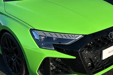 DV75UNR Audi RS 3 2.5 TFSI Carbon Black Sportback S Tronic quattro Euro 6 (s/s) 5dr Thumbnail #9