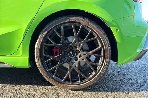 DV75UNR Audi RS 3 2.5 TFSI Carbon Black Sportback S Tronic quattro Euro 6 (s/s) 5dr Thumbnail #13