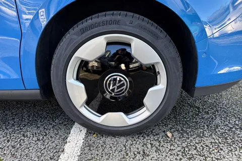 CX75JZH Volkswagen ID. Buzz Pro 79kWh Life MPV 5dr Electric Auto (SWB, 5Seat) (286 ps) Thumbnail #10