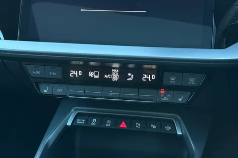 DV75UNR Audi RS 3 2.5 TFSI Carbon Black Sportback S Tronic quattro Euro 6 (s/s) 5dr Thumbnail #22