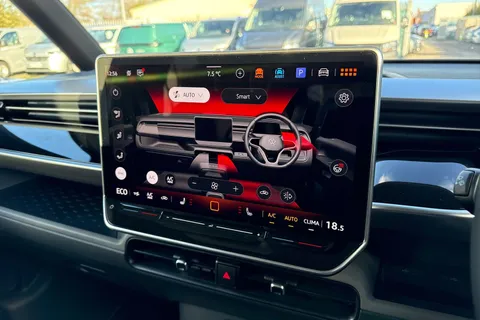 CX75JZH Volkswagen ID. Buzz Pro 79kWh Life MPV 5dr Electric Auto (SWB, 5Seat) (286 ps) Thumbnail #21