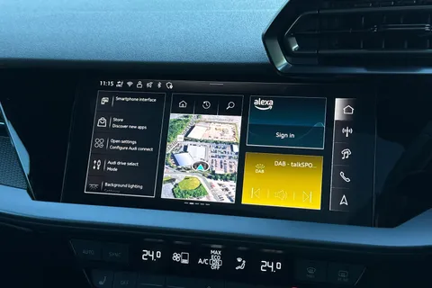 DV75UNR Audi RS 3 2.5 TFSI Carbon Black Sportback S Tronic quattro Euro 6 (s/s) 5dr Thumbnail #28