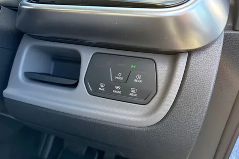 CX75JZH Volkswagen ID. Buzz Pro 79kWh Life MPV 5dr Electric Auto (SWB, 5Seat) (286 ps) Thumbnail #29