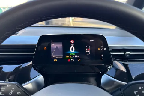 CX75JZH Volkswagen ID. Buzz Pro 79kWh Life MPV 5dr Electric Auto (SWB, 5Seat) (286 ps) Thumbnail #31