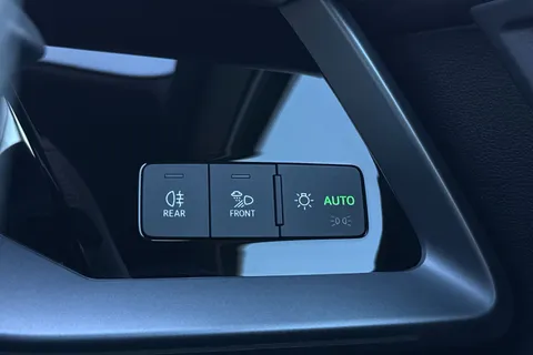 DV75UNR Audi RS 3 2.5 TFSI Carbon Black Sportback S Tronic quattro Euro 6 (s/s) 5dr Thumbnail #42